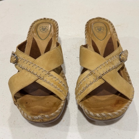 Atiat Tan Leather Wedge Sandals